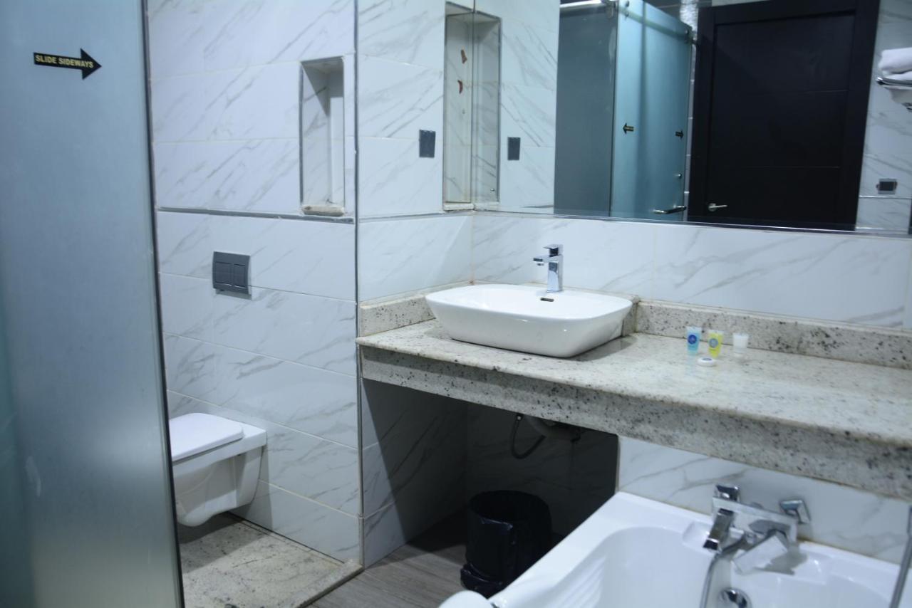 Caesar'S Luxury Hotel Lekki Ngoại thất bức ảnh