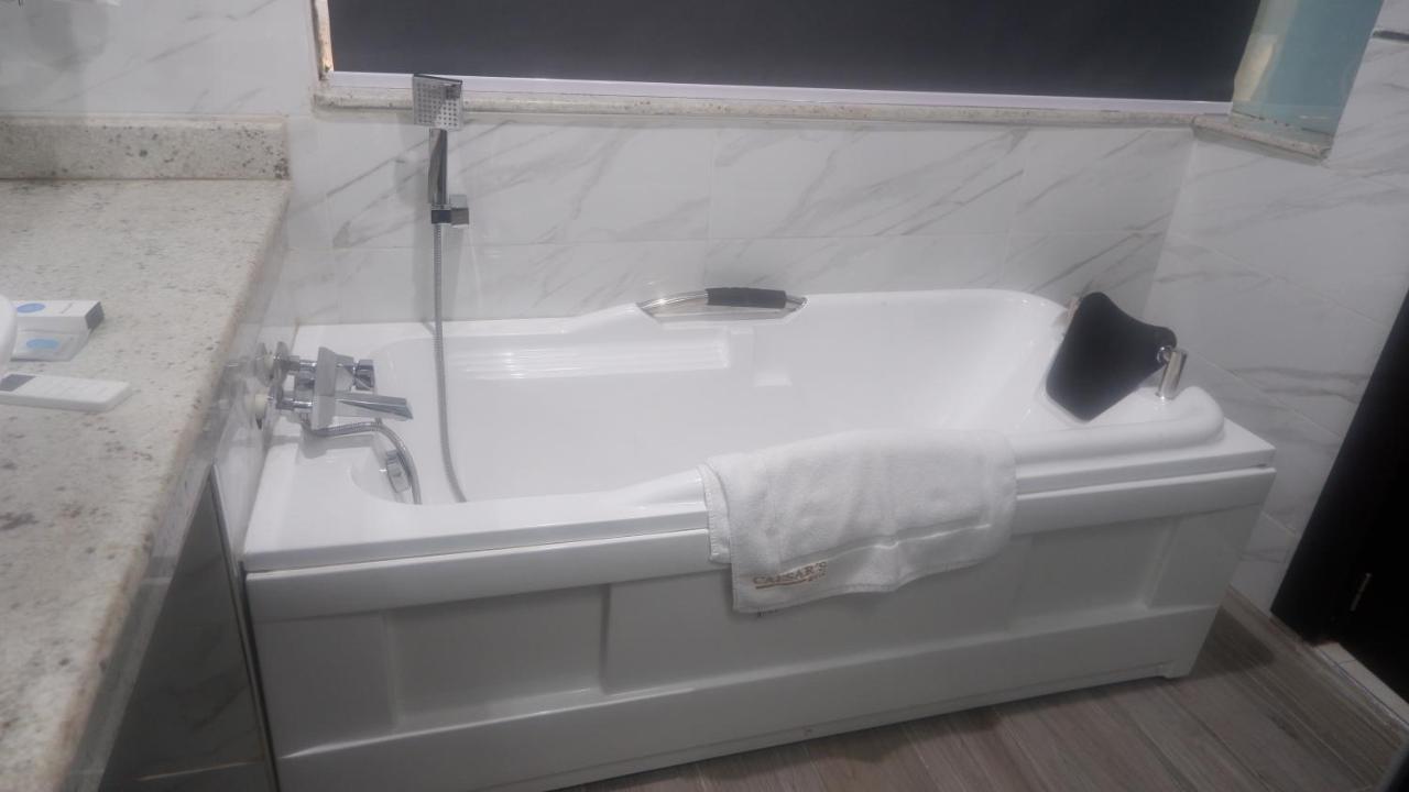 Caesar'S Luxury Hotel Lekki Ngoại thất bức ảnh
